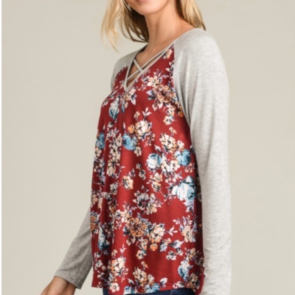 Crisscross Women’s Top - Picture 2 of 4